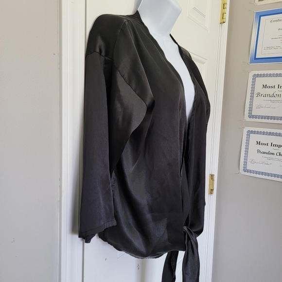 Urban Outfitters Black Satin Tie Front Nicole Blouse Flare Sleeve Deep V Size S - Picture 6 of 14